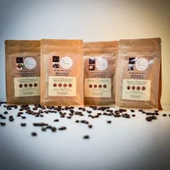 Degustačná sada kávy Čokoládová – Vanilková, Orechová, Belgické pralinky, Peppermintová (4×100 g)