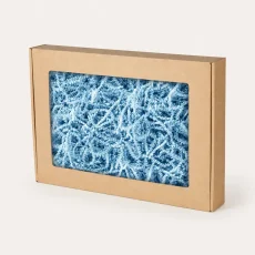 Dárková krabička s okénkem a světle modrou výplní 350 × 250 × 50 mm