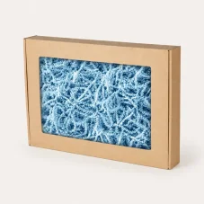 Dárková krabička s okénkem a světle modrou výplní 350 × 250 × 50 mm